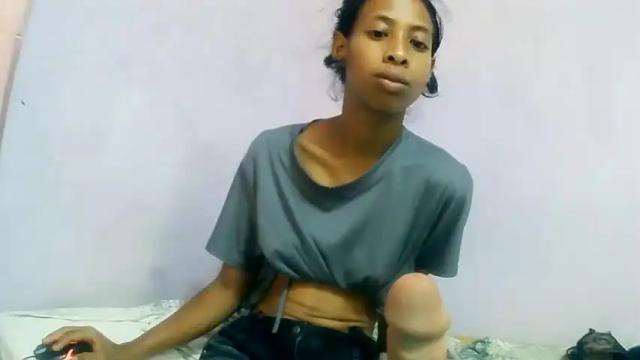 Image 3 of sexyvalie Stream on Chaturbate on 14 months ago