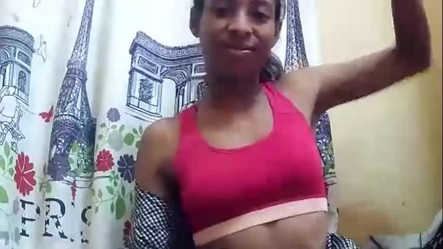 Image 7 of sexyvalie Stream on Chaturbate on 22 days ago