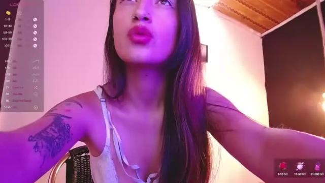 Image 6 of sexyviolett_ Stream on Chaturbate on 13 months ago