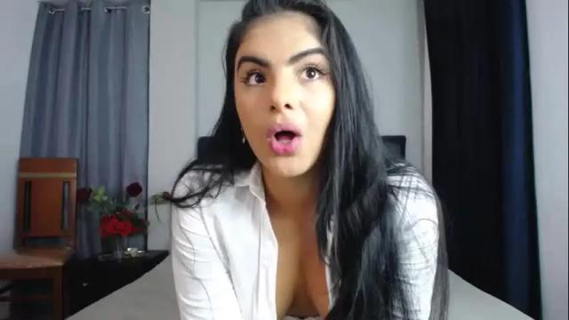 Image 4 of sexyzahara_h Stream on Chaturbate on 1 month ago