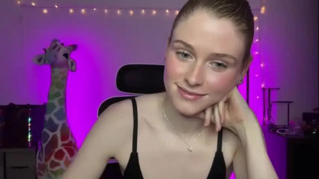 Image 4 of shadebabe Stream on Chaturbate on 6 months ago