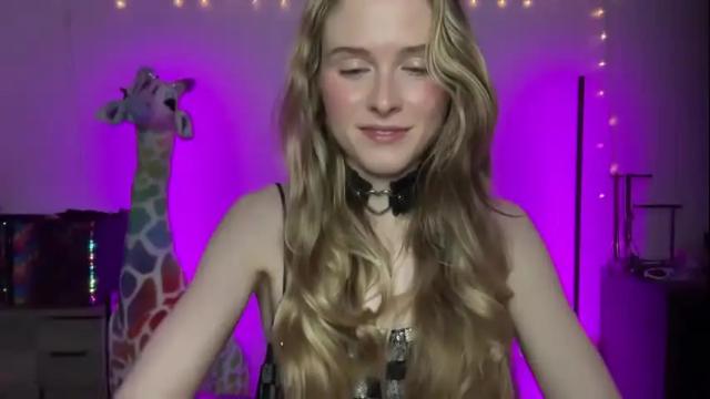 Image 4 of shadebabe Stream on Chaturbate on 6 months ago