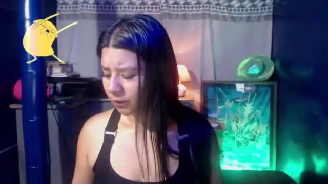 Image 6 of shaden_1 Stream on Chaturbate on 14 months ago