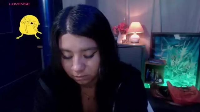 Image 2 of shaden_1 Stream on Chaturbate on 14 months ago