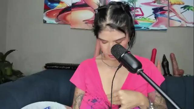 Image 4 of shadia_squirt Stream on Chaturbate on 1 month ago