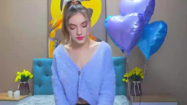 Image 2 of shaereel Stream on Chaturbate on 15 months ago