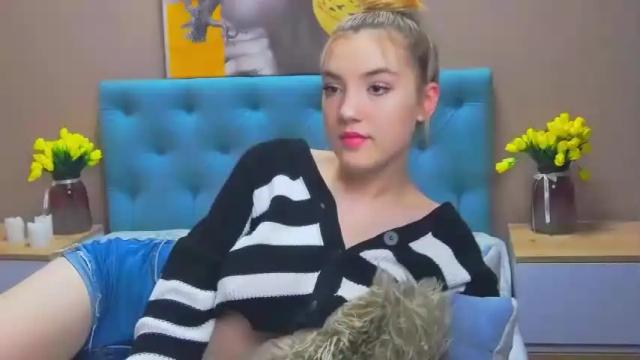 Image 8 of shaereel Stream on Chaturbate on 15 months ago