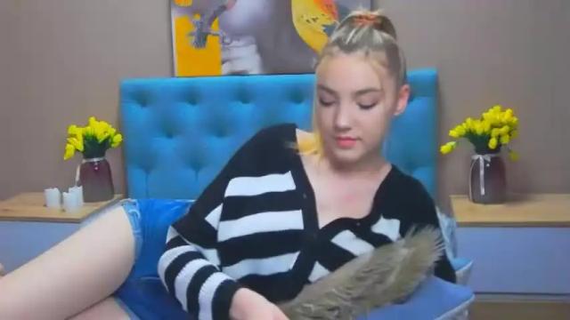 Image 12 of shaereel Stream on Chaturbate on 15 months ago