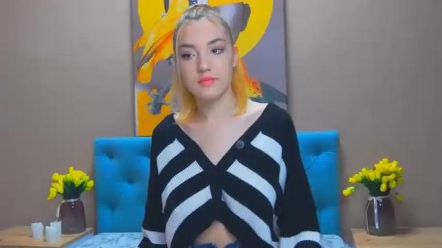 Image 6 of shaereel Stream on Chaturbate on 15 months ago
