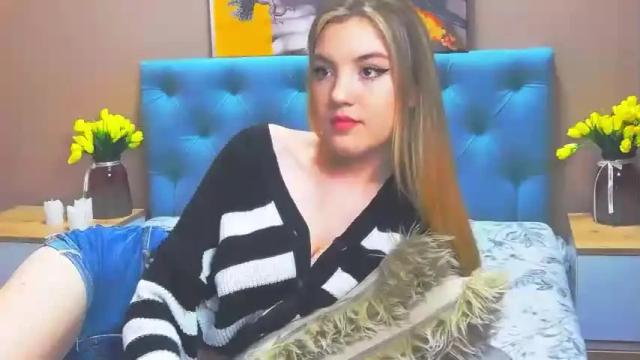 Image 10 of shaereel Stream on Chaturbate on 14 months ago