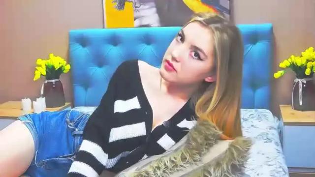 Image 11 of shaereel Stream on Chaturbate on 14 months ago