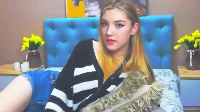 Image 6 of shaereel Stream on Chaturbate on 14 months ago