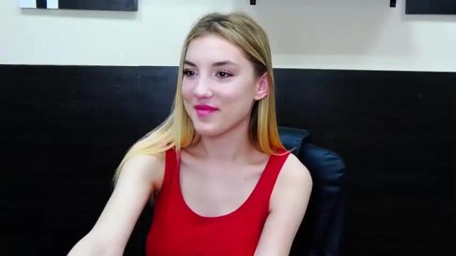Image 11 of shaereel Stream on Chaturbate on 14 months ago