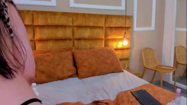 Image 2 of shairaclark Stream on Chaturbate on 1 month ago