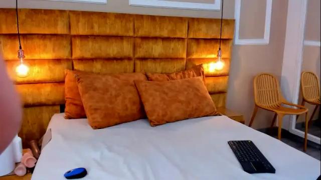 Image 6 of shairaclark Stream on Chaturbate on 2 months ago