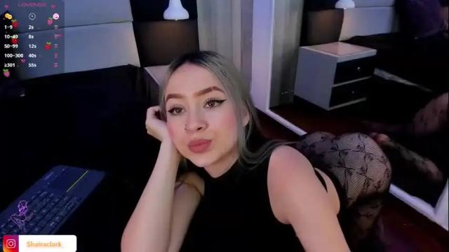 Image 4 of shairaclark Stream on Chaturbate on 1 month ago