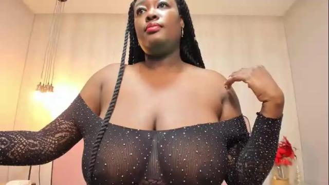 Image 7 of shairacoxx Stream on Chaturbate on 12 days ago