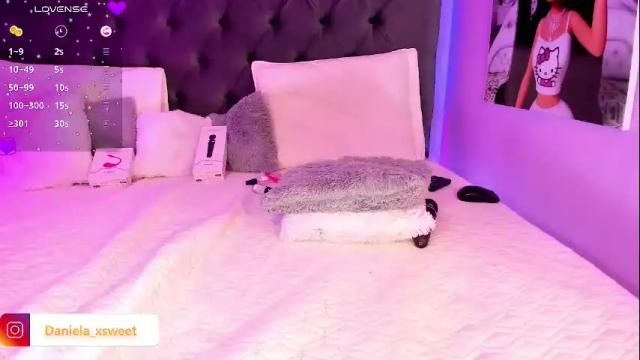Image 3 of shairytovar Stream on Chaturbate on 29 days ago