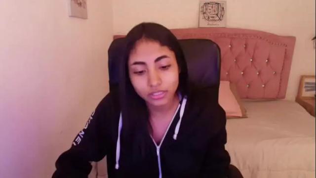 Image 6 of shaneelle Stream on Chaturbate on 1 month ago