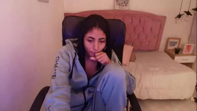 Image 10 of shaneelle Stream on Chaturbate on 1 month ago