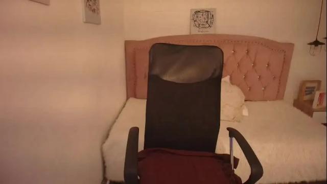 Image 11 of shaneelle Stream on Chaturbate on 1 month ago