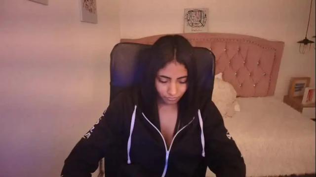 Image 2 of shaneelle Stream on Chaturbate on 1 month ago
