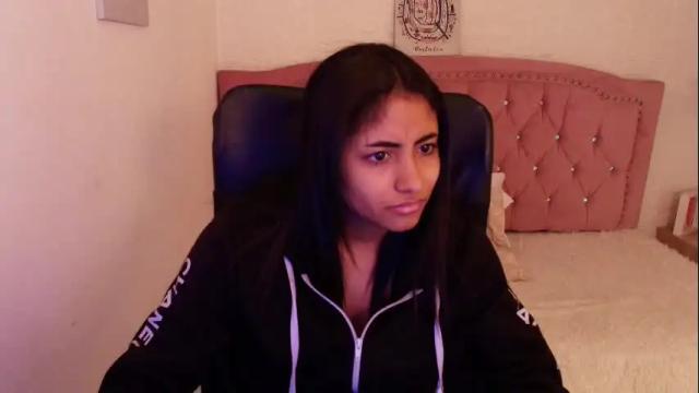 Image 4 of shaneelle Stream on Chaturbate on 1 month ago