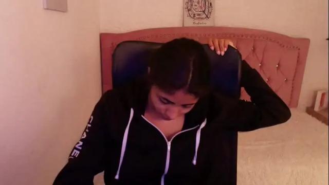 Image 8 of shaneelle Stream on Chaturbate on 1 month ago