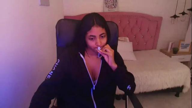 Image 10 of shaneelle Stream on Chaturbate on 18 days ago