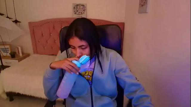 Image 10 of shaneelle Stream on Chaturbate on 15 days ago