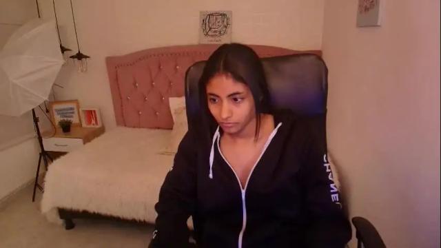 Image 12 of shaneelle Stream on Chaturbate on 11 days ago