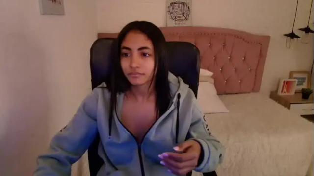 Image 8 of shaneelle Stream on Chaturbate on 6 days ago
