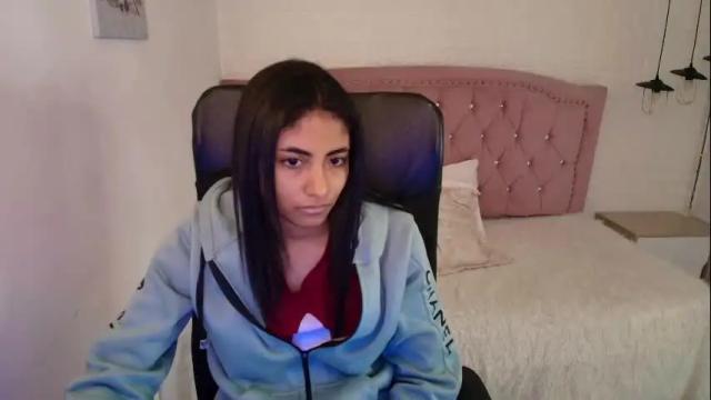 Image 7 of shaneelle Stream on Chaturbate on 2 days ago