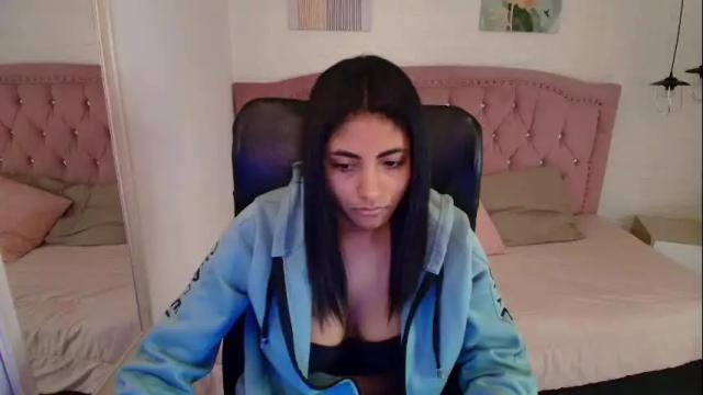 Image 6 of shaneelle Stream on Chaturbate on 16 hours ago