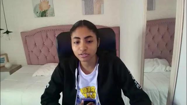 Image 4 of shaneelle Stream on Chaturbate on 1 month ago