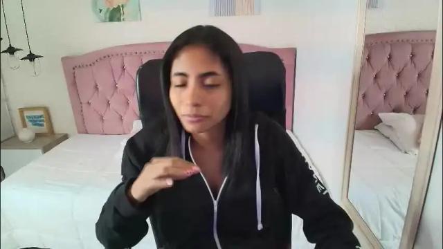 Image 2 of shaneelle Stream on Chaturbate on 1 month ago