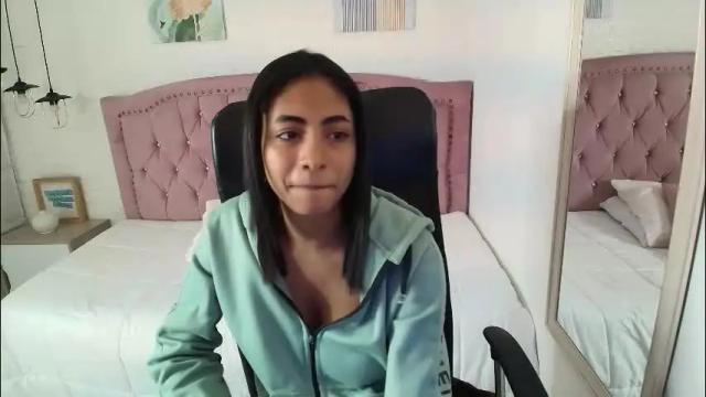 Image 7 of shaneelle Stream on Chaturbate on 1 month ago