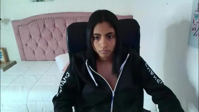 Image 4 of shaneelle Stream on Chaturbate on 1 month ago