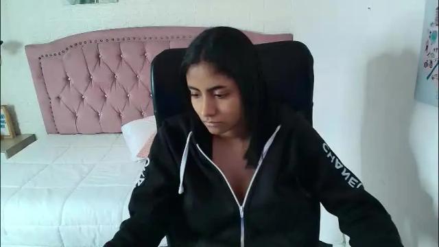 Thumbnail 3, shaneelle's Stream at Chaturbate, 1 month ago