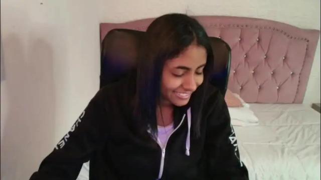 Image 3 of shaneelle Stream on Chaturbate on 1 month ago