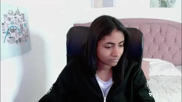 Image 4 of shaneelle Stream on Chaturbate on 1 month ago