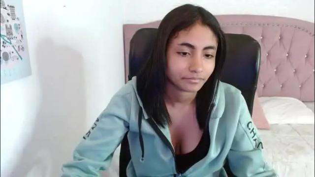 Image 2 of shaneelle Stream on Chaturbate on 1 month ago