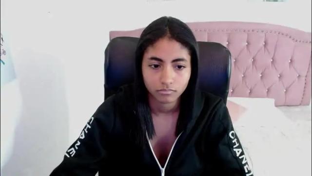 Image 10 of shaneelle Stream on Chaturbate on 24 days ago