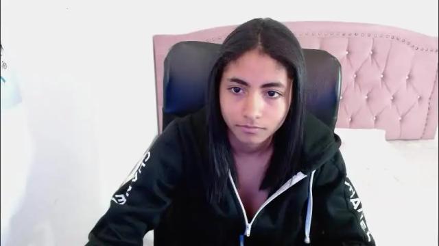 Image 7 of shaneelle Stream on Chaturbate on 24 days ago