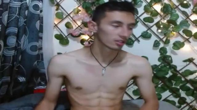 Image 8 of shanelandeliot Stream on Chaturbate on 17 months ago