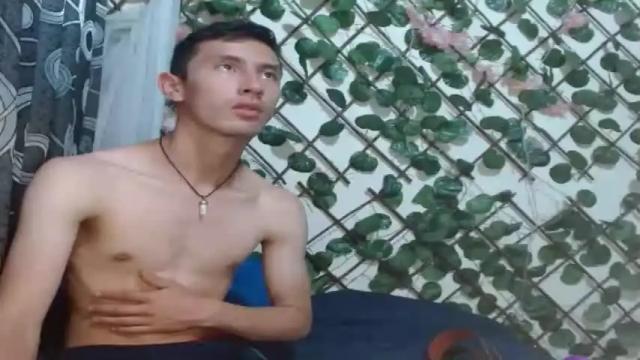 Image 3 of shanelandeliot Stream on Chaturbate on 17 months ago