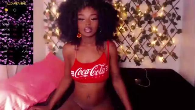 Image 8 of shanell_e Stream on Chaturbate on 17 months ago