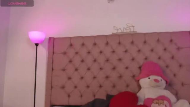 Image 10 of shanellblack Stream on Chaturbate on 13 months ago