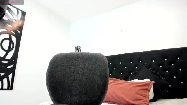 Image 4 of shanelle__ Stream on Chaturbate on 1 month ago
