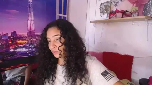 Image 4 of shannon_mccoy Stream on Chaturbate on 27 months ago